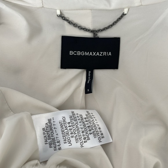 BCBGMAXAZRIA Cream Faux Fur Hooded Coat Size S - Picture 9 of 12